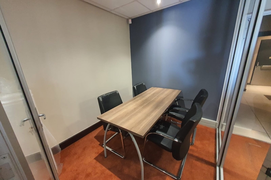 To Let commercial Property for Rent in Newton Park Eastern Cape